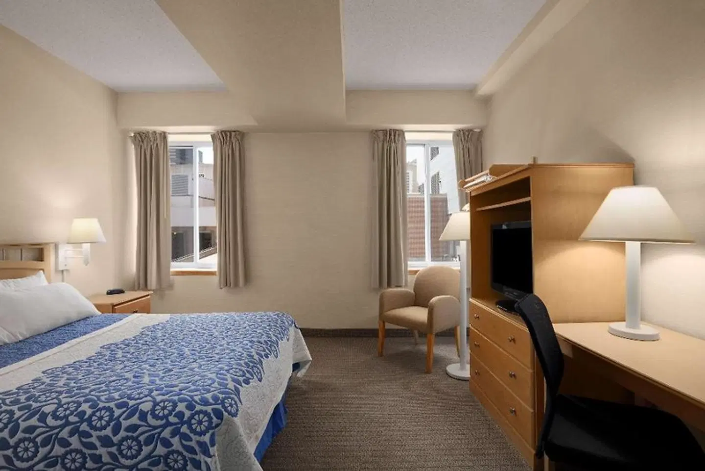 Days Inn by Wyndham Philadelphia Convention Center ROOM_EXAMPLE