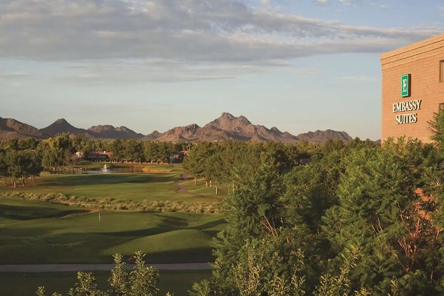 Embassy Suites by Hilton Phoenix - Scottsdale LANDSCAPE