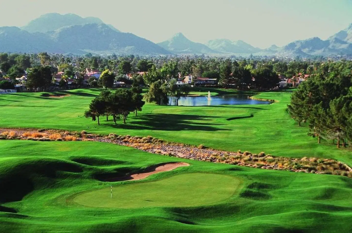 Embassy Suites by Hilton Phoenix - Scottsdale SPORTS_AND_LEISURE