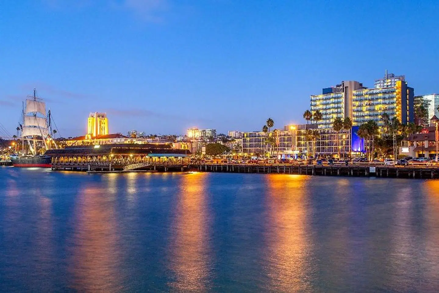 Wyndham San Diego Bayside EXTERIOR