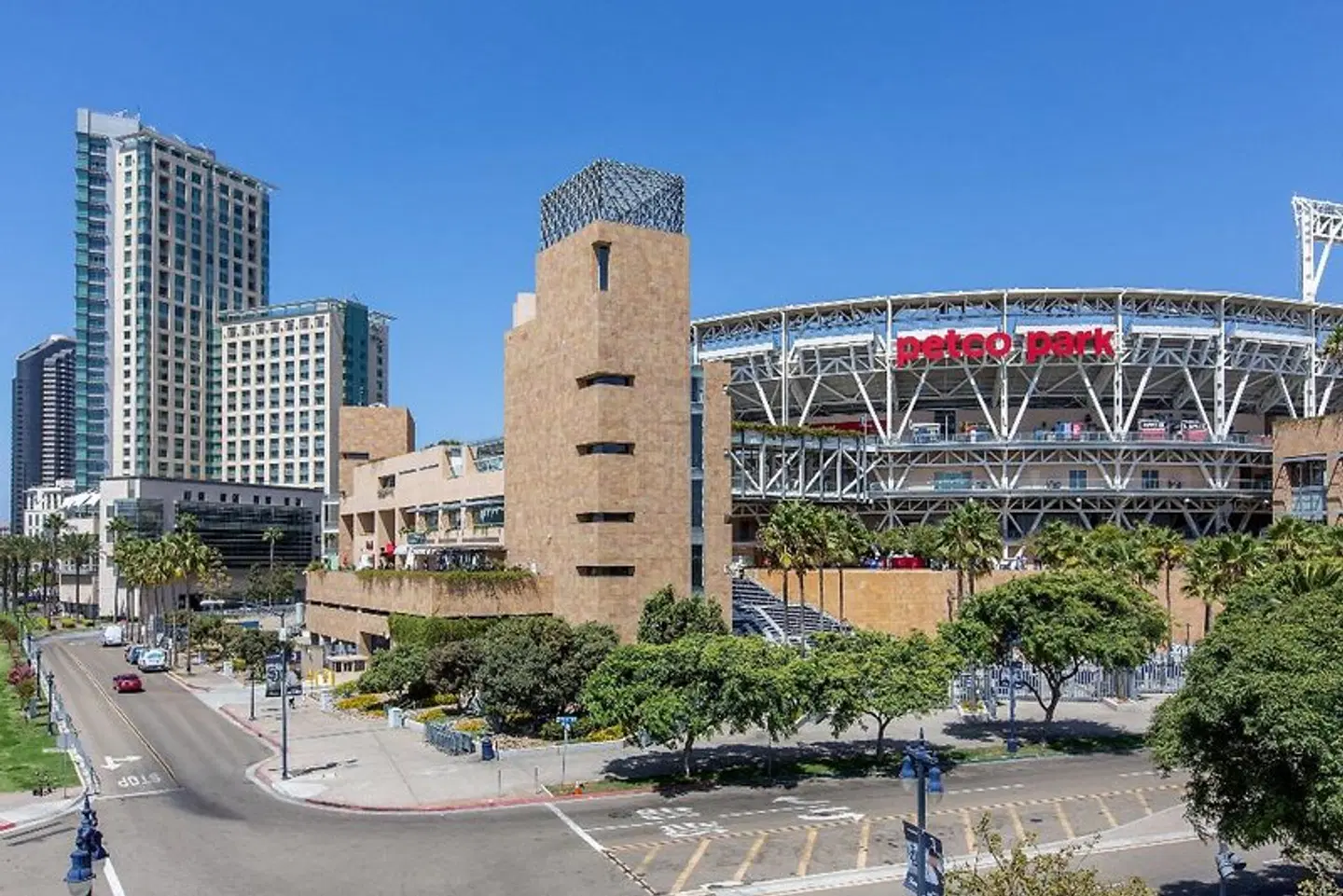 Omni San Diego Hotel EXTERIOR