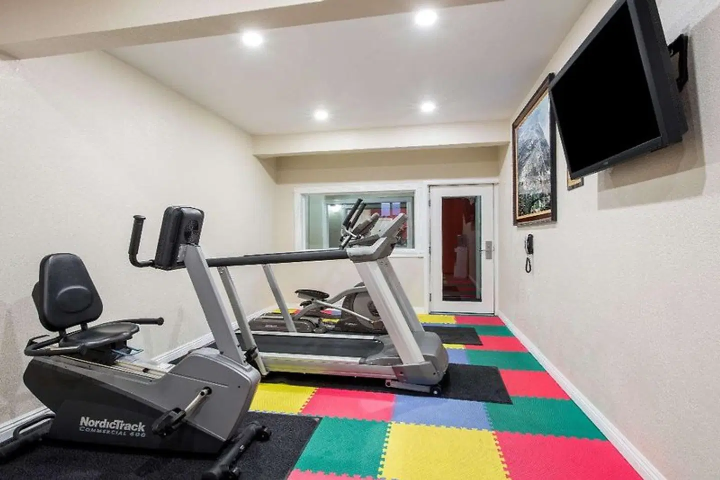 Ramada San Diego Airport SPORTS_AND_LEISURE