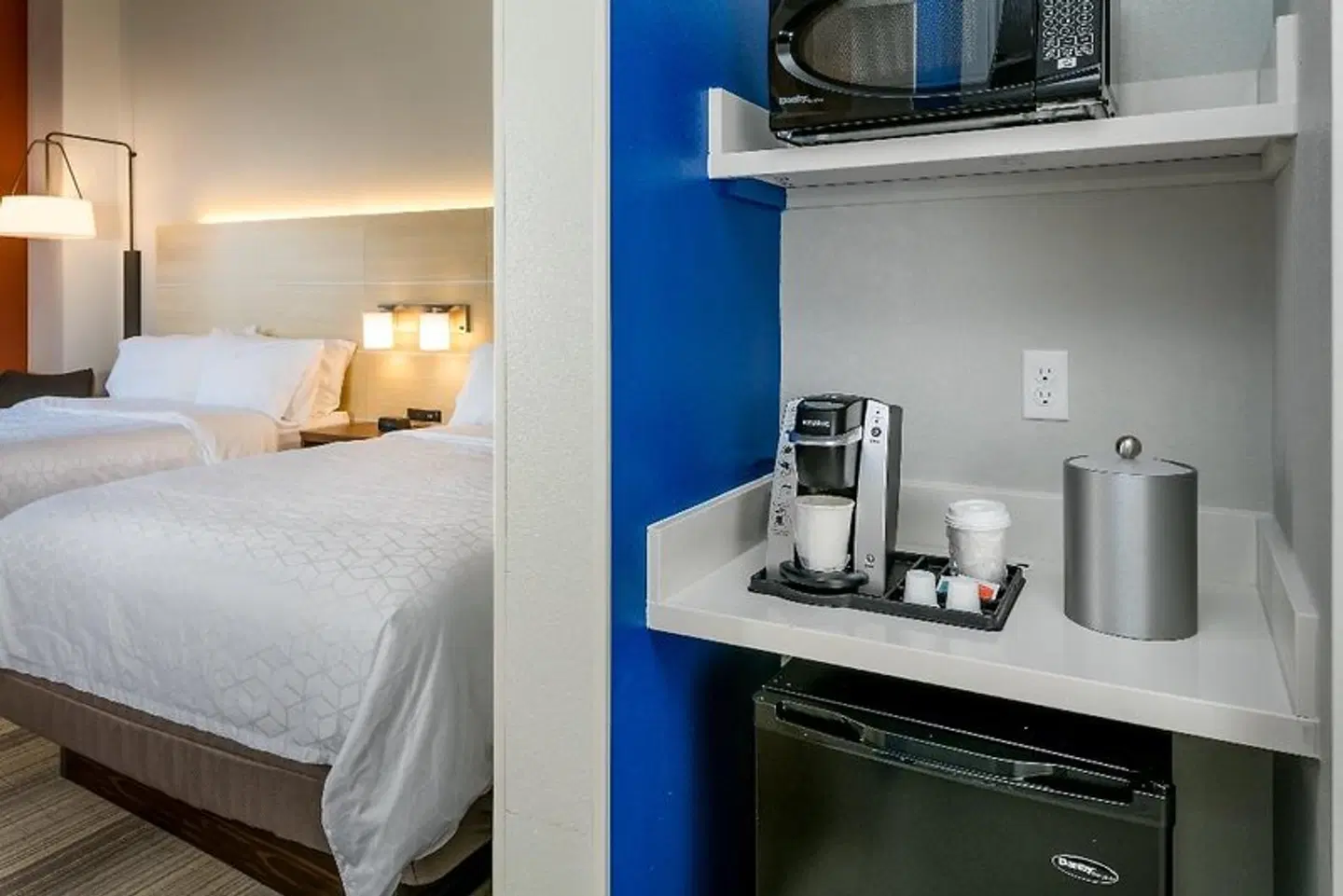 Holiday Inn Express & Suites Bend South ROOM_EXAMPLE