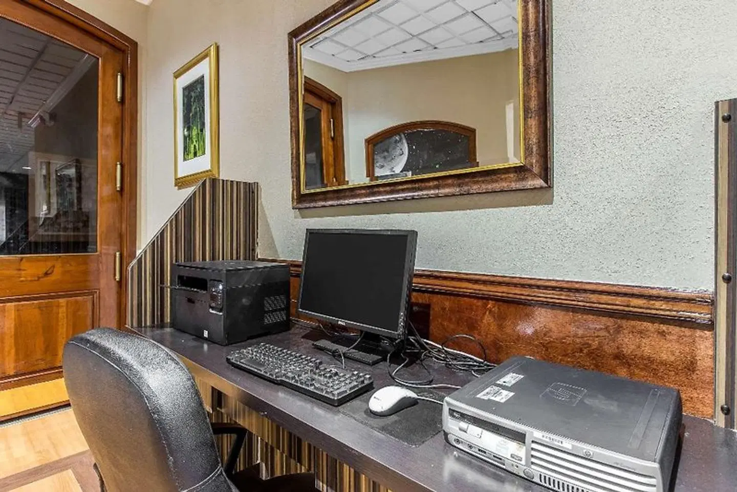 Quality Inn Midtown Savannah ROOM_EXAMPLE