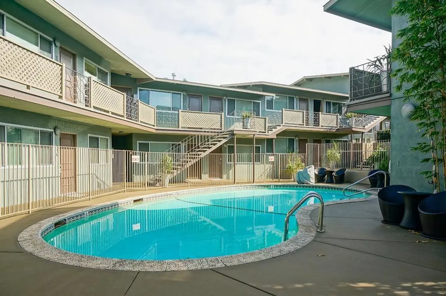 Inn at East Beach OUTDOOR_POOL