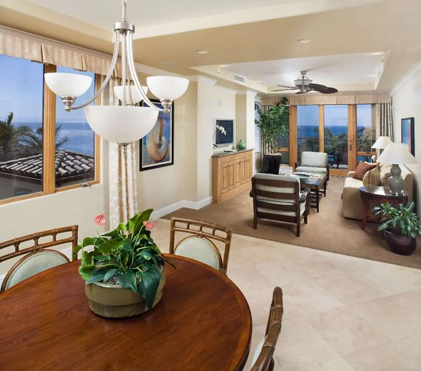Dolphin Bay Resort and Spa LOUNGE_LOBBY