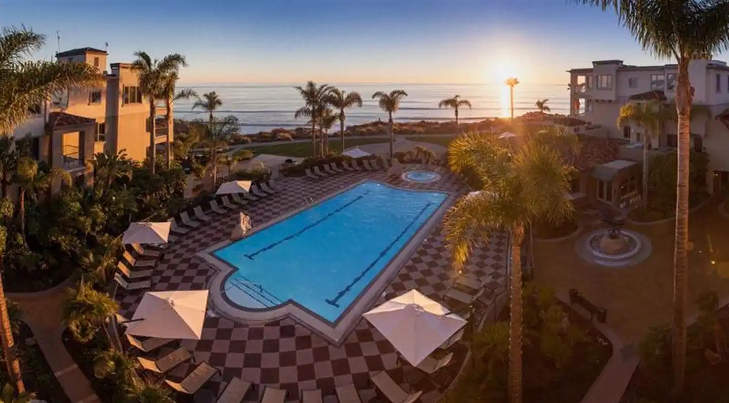 Dolphin Bay Resort and Spa Pool