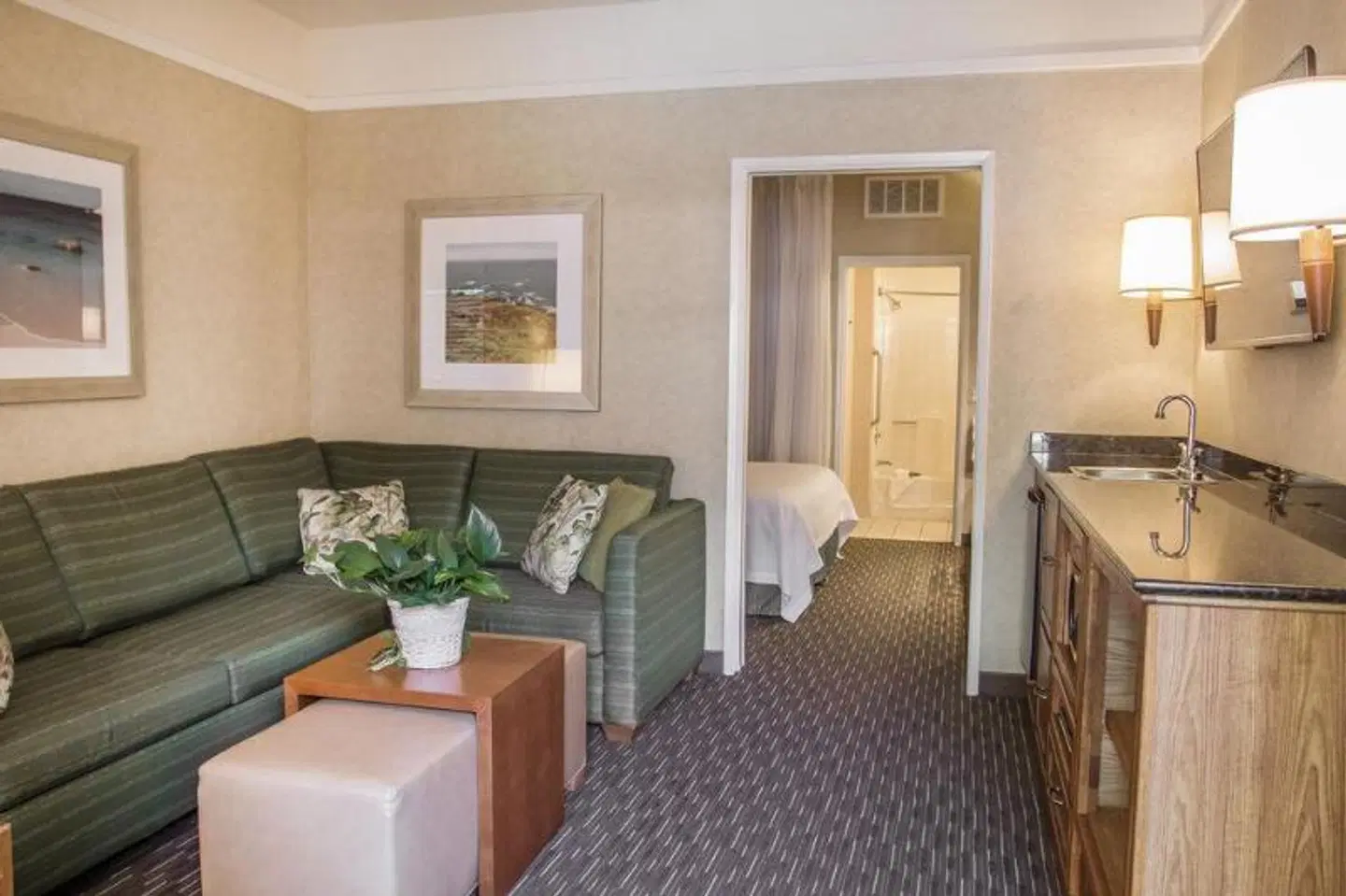 Quality Suites Central Coast ROOM_EXAMPLE