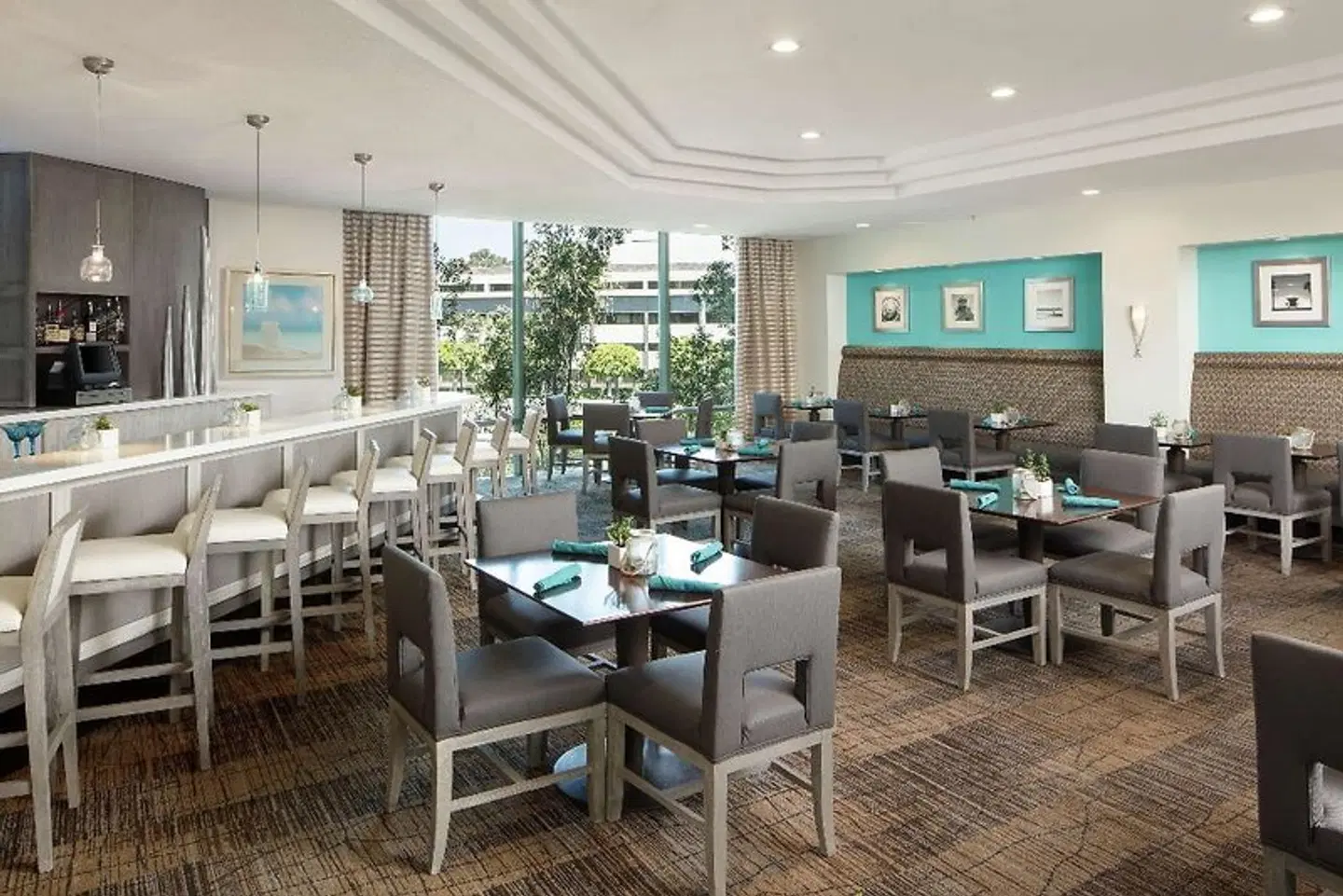 DoubleTree by Hilton San Diego Hotel Circle Restaurant
