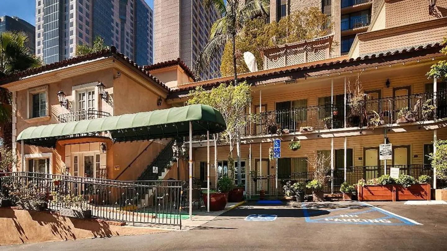 Best Western Cabrillo Garden Inn EXTERIOR