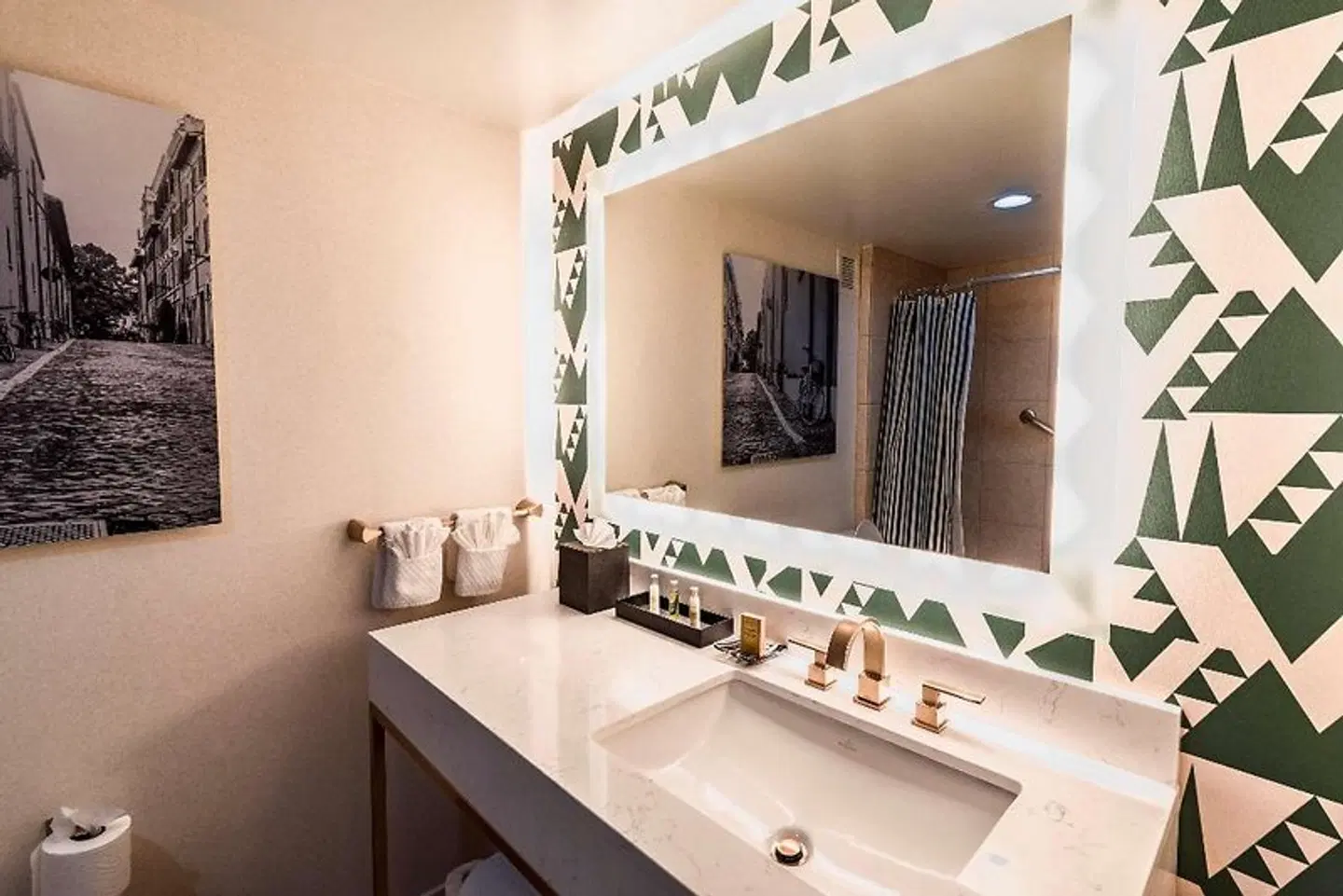 DoubleTree by Hilton San Diego Downtown Badezimmer