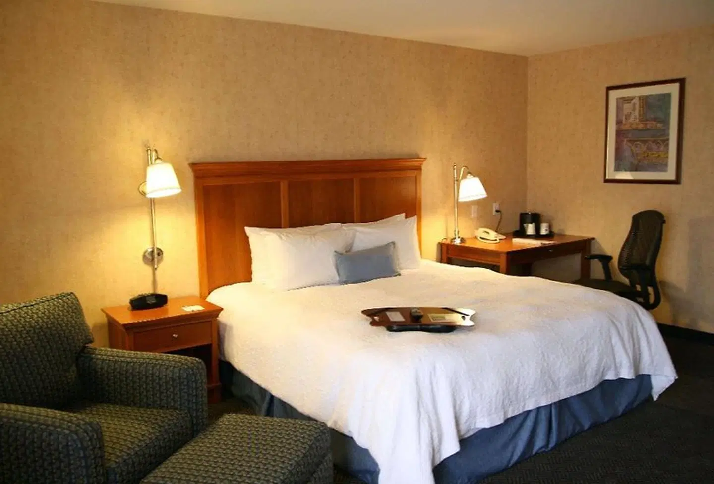 Hampton Inn San Marcos ROOM_EXAMPLE
