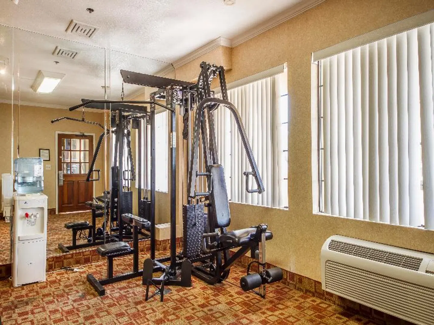 Comfort Inn & Suites San Francisco Airport North ROOM_EXAMPLE