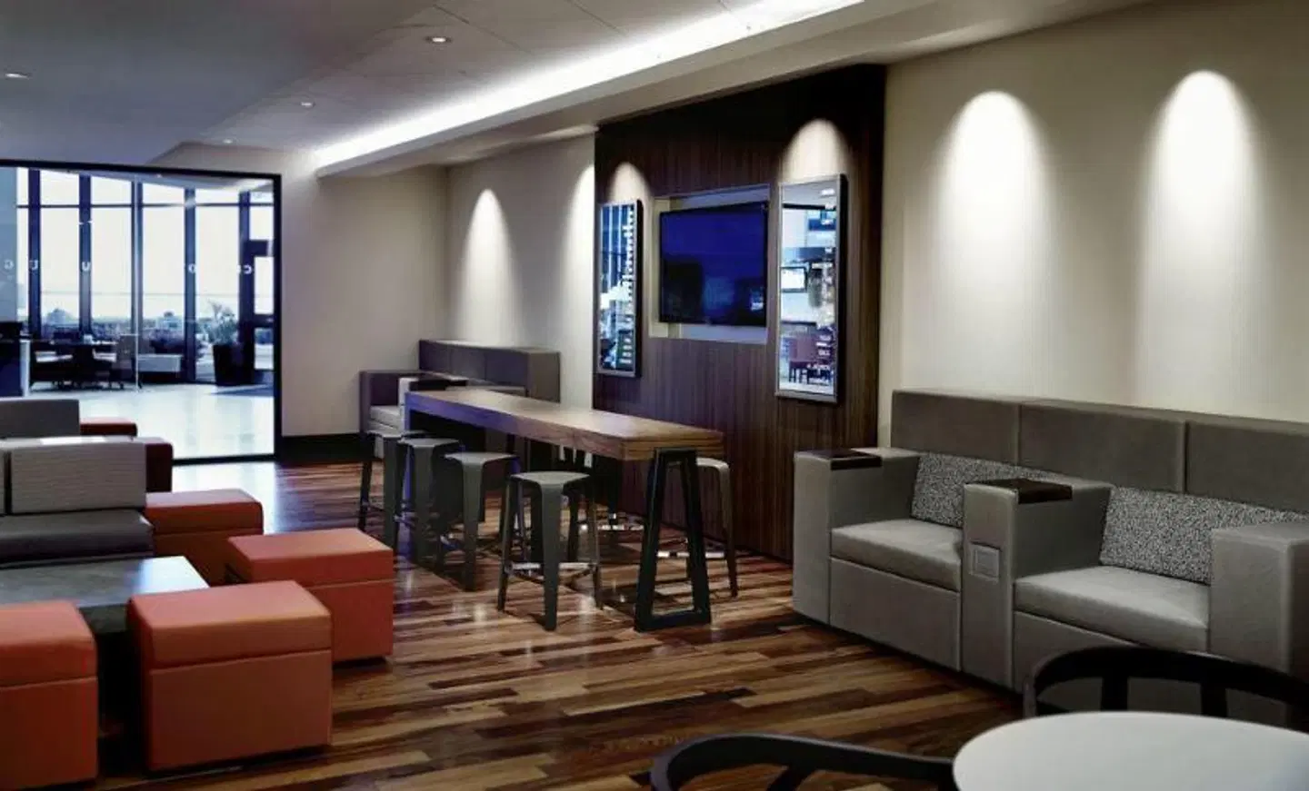 San Francisco Airport Marriott Waterfront Bar