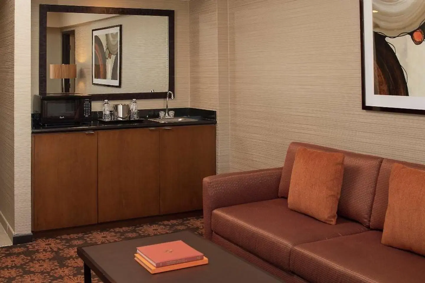 DoubleTree by Hilton San Francisco Airport ROOM_EXAMPLE