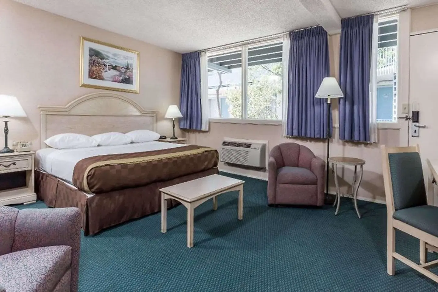 Travelodge by Wyndham San Francisco Airport North ROOM_EXAMPLE