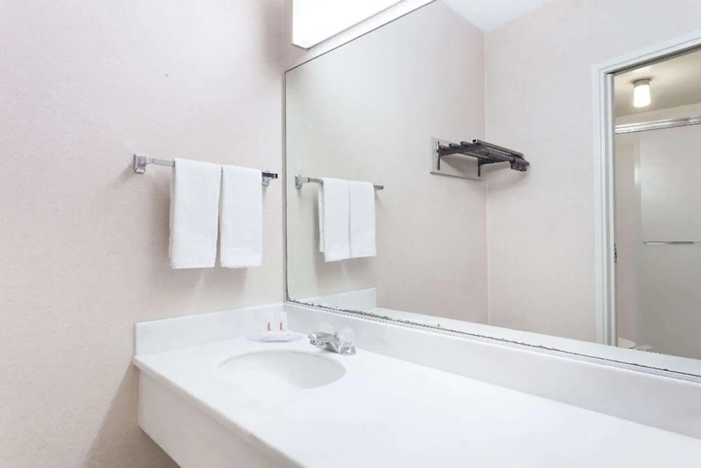 Travelodge by Wyndham San Francisco Airport North Badezimmer