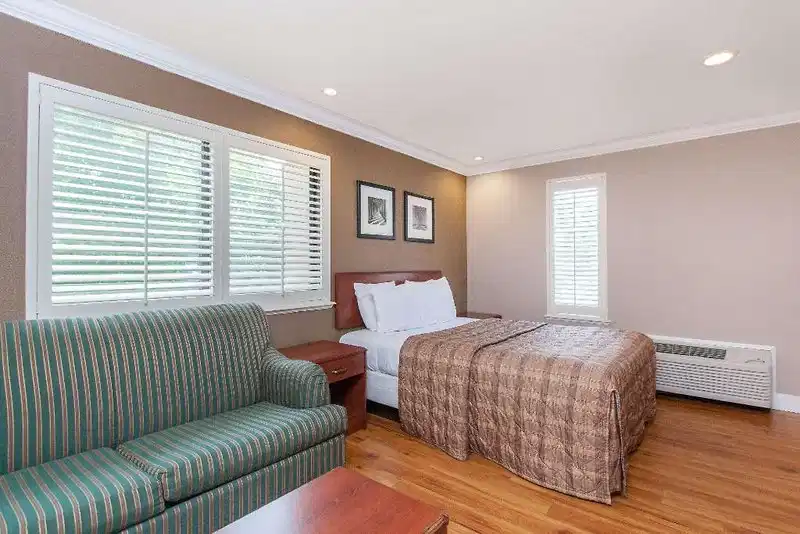 Days Inn by Wyndham San Francisco S/Oyster Point Airport – Hotelfoto