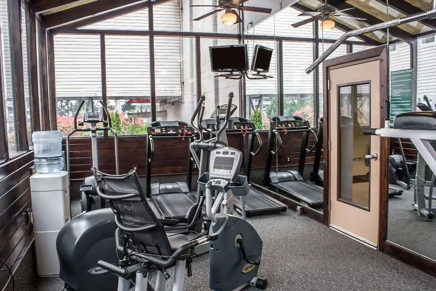 SureStay Hotel by Best Western SeaTac Airport North SPORTS_AND_LEISURE