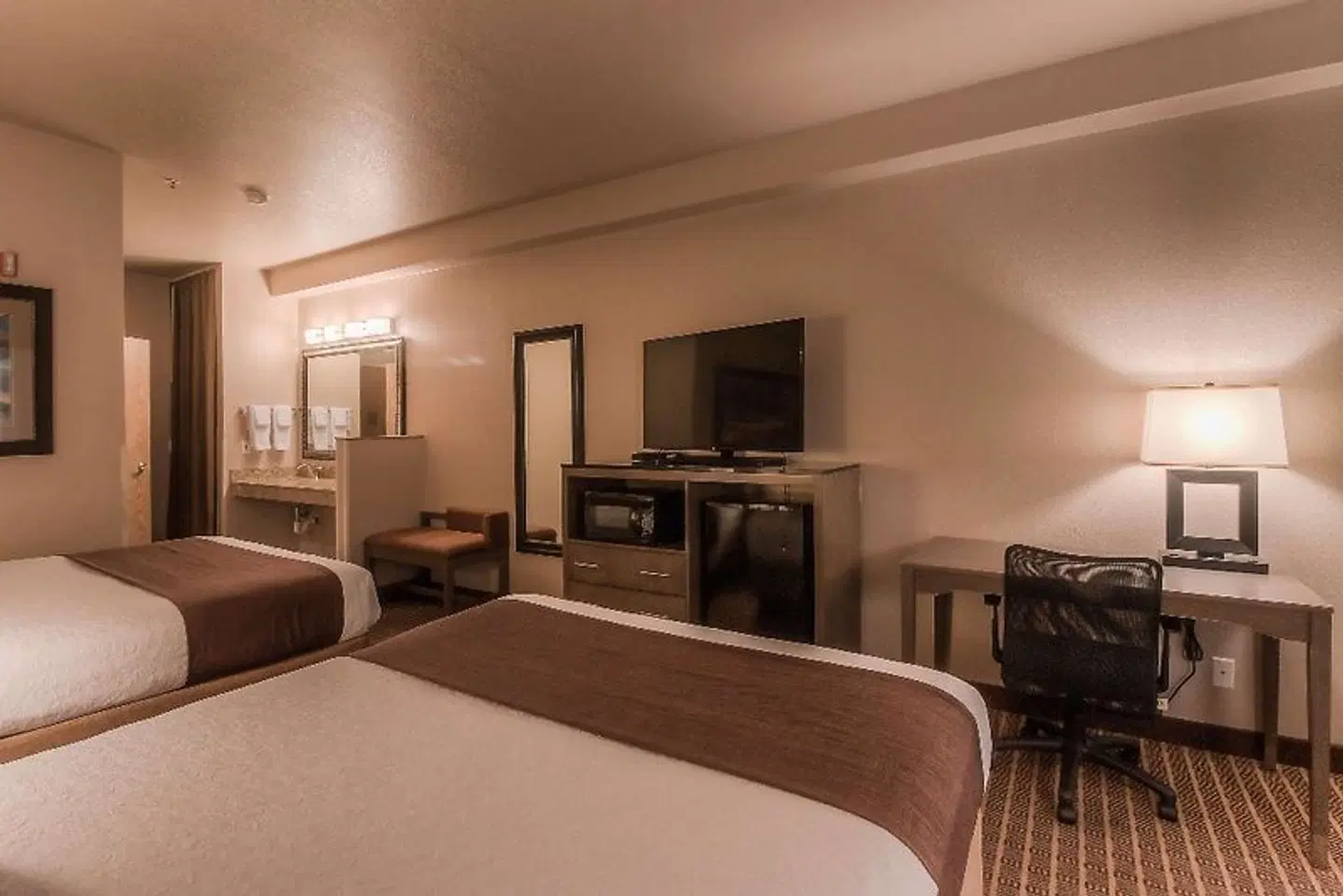 Best Western PLUS Lincoln Inn ROOM_EXAMPLE