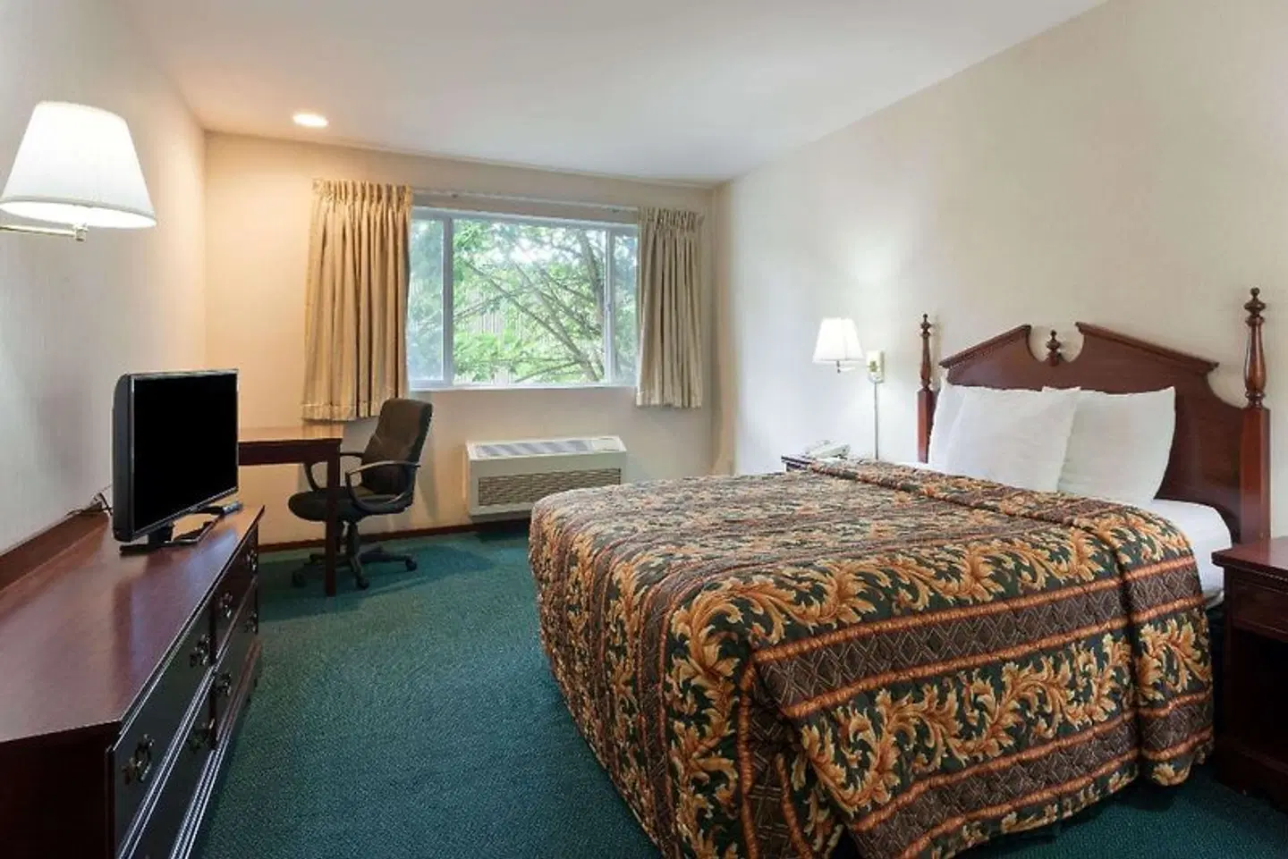 Days Inn by Wyndham Seatac Airport ROOM_EXAMPLE