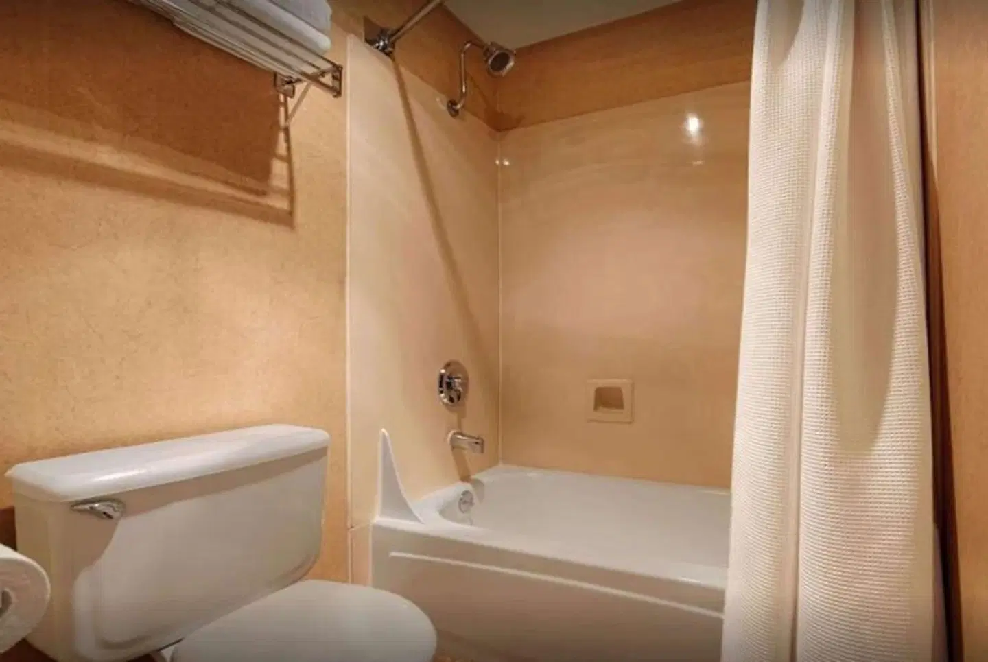 Best Western PLUS Lighthouse Hotel Badezimmer