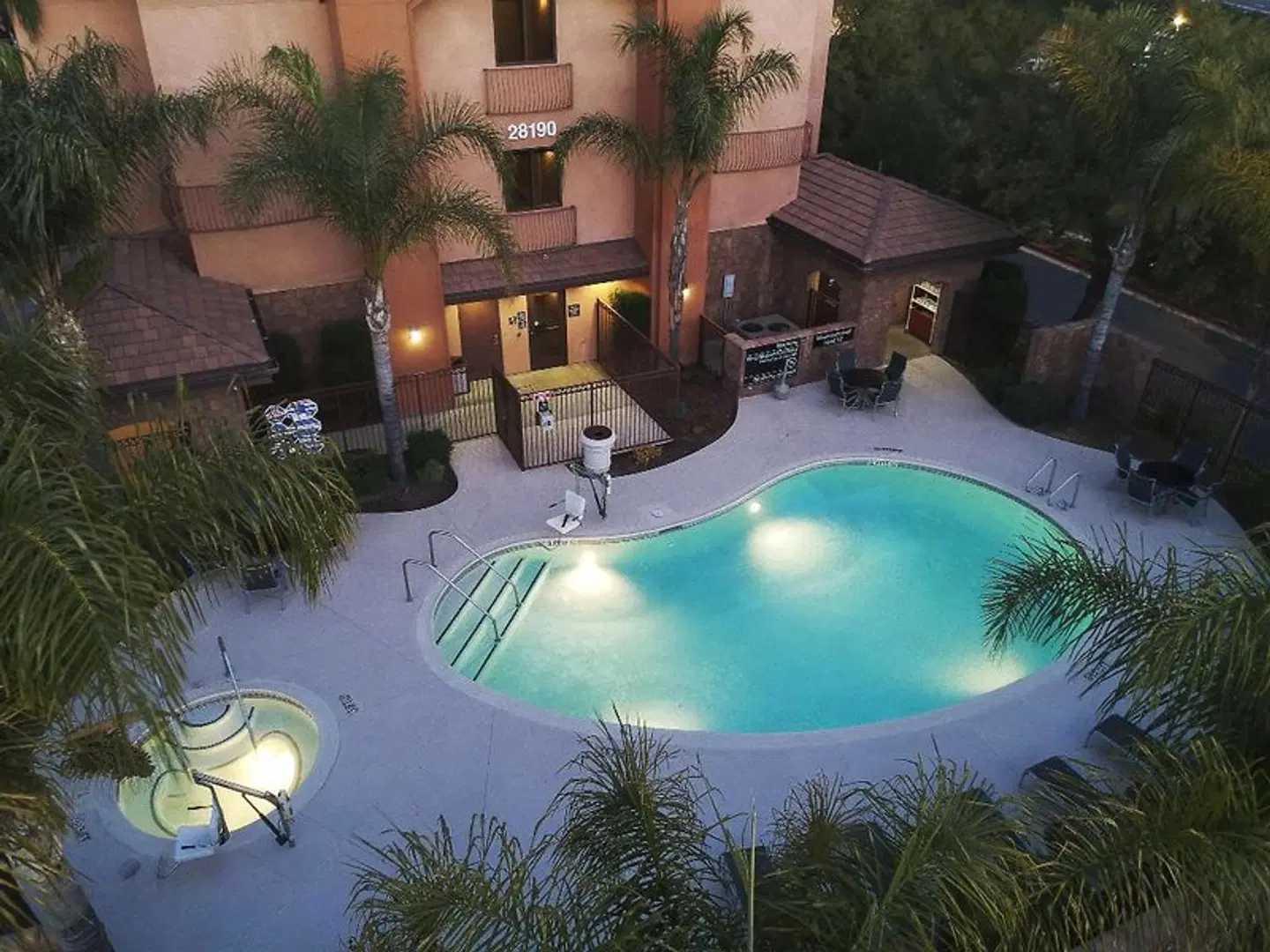Hampton Inn & Suites Temecula HEALTH_BEAUTY