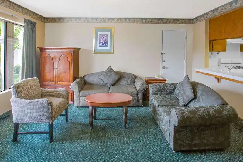 Travelodge by Wyndham Costa Mesa Newport Beach Hacienda – Hotelfoto