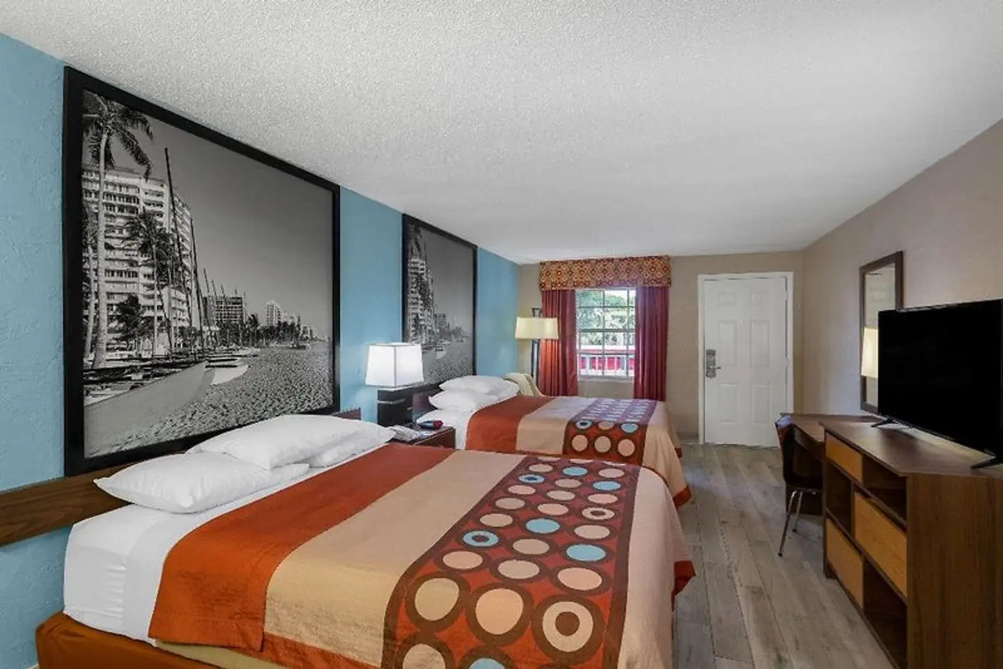 Super 8 by Wyndham Bradenton Sarasota Area ROOM_EXAMPLE