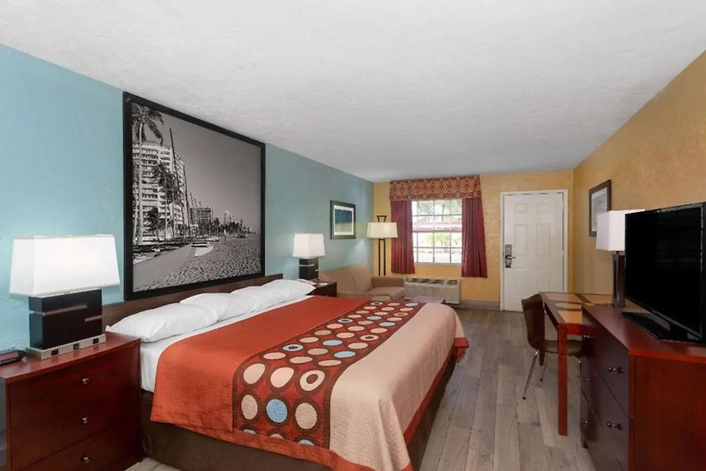 Super 8 by Wyndham Bradenton Sarasota Area ROOM_EXAMPLE