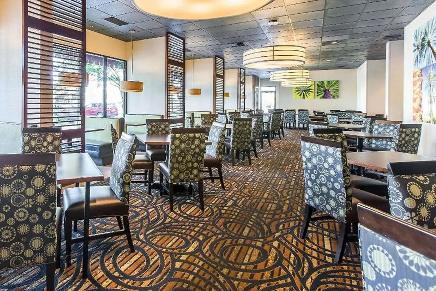 Clarion Anaheim Bar