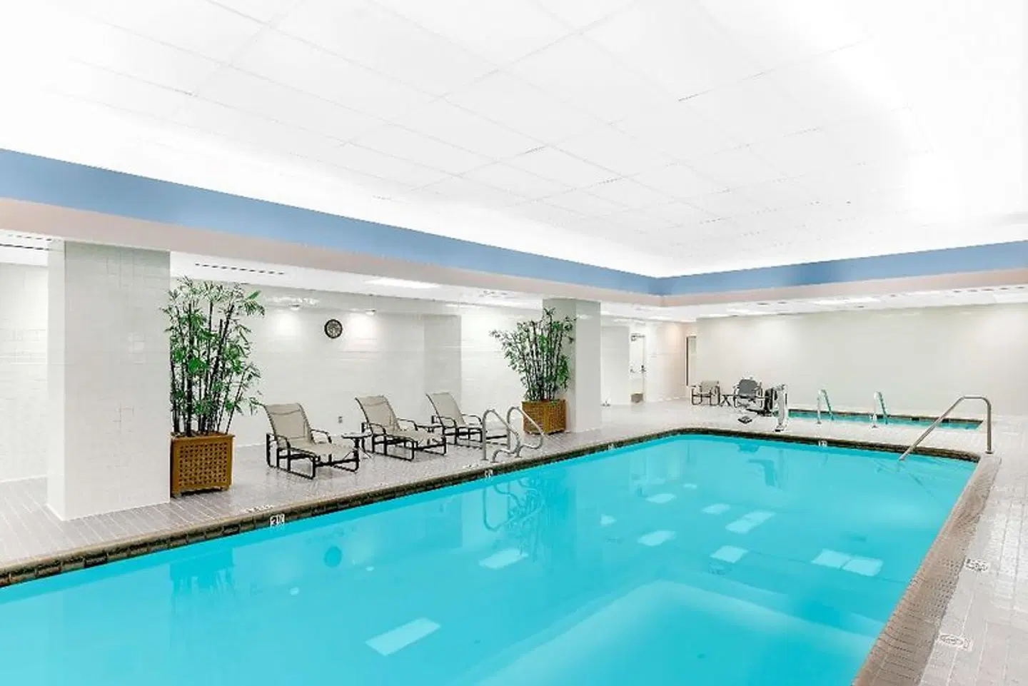 Hilton Anaheim Hallenbad