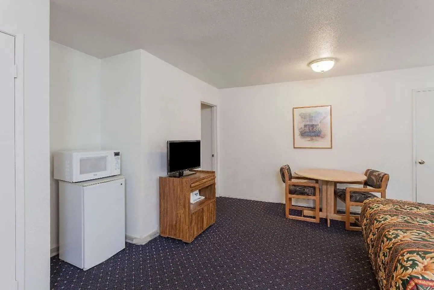 Days Inn by Wyndham Anaheim West ROOM_EXAMPLE
