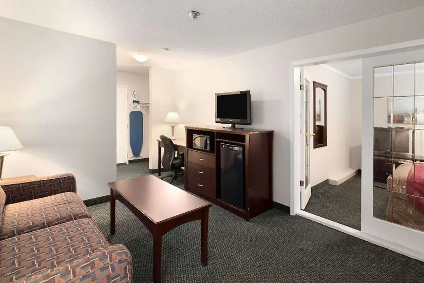 Travelodge Nanaimo ROOM_EXAMPLE
