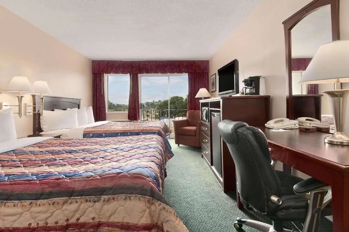Travelodge Nanaimo ROOM_EXAMPLE
