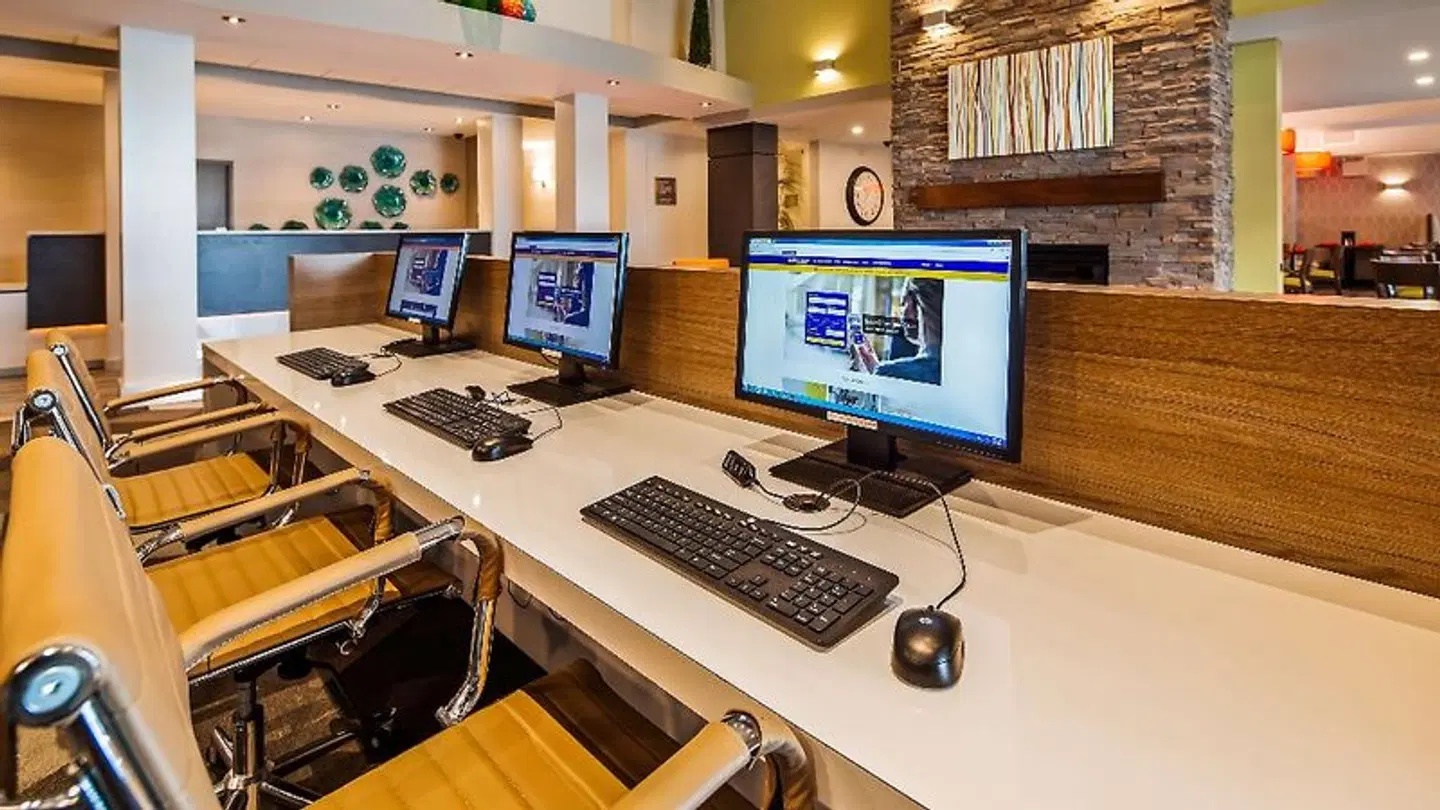 Best Western Plus Dartmouth Hotel & Suites ROOM_EXAMPLE