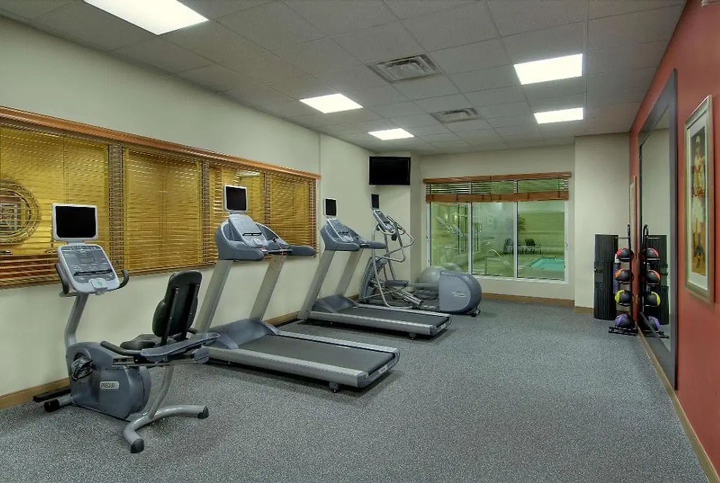 Hilton Garden Inn Ottawa Airport SPORTS_AND_LEISURE