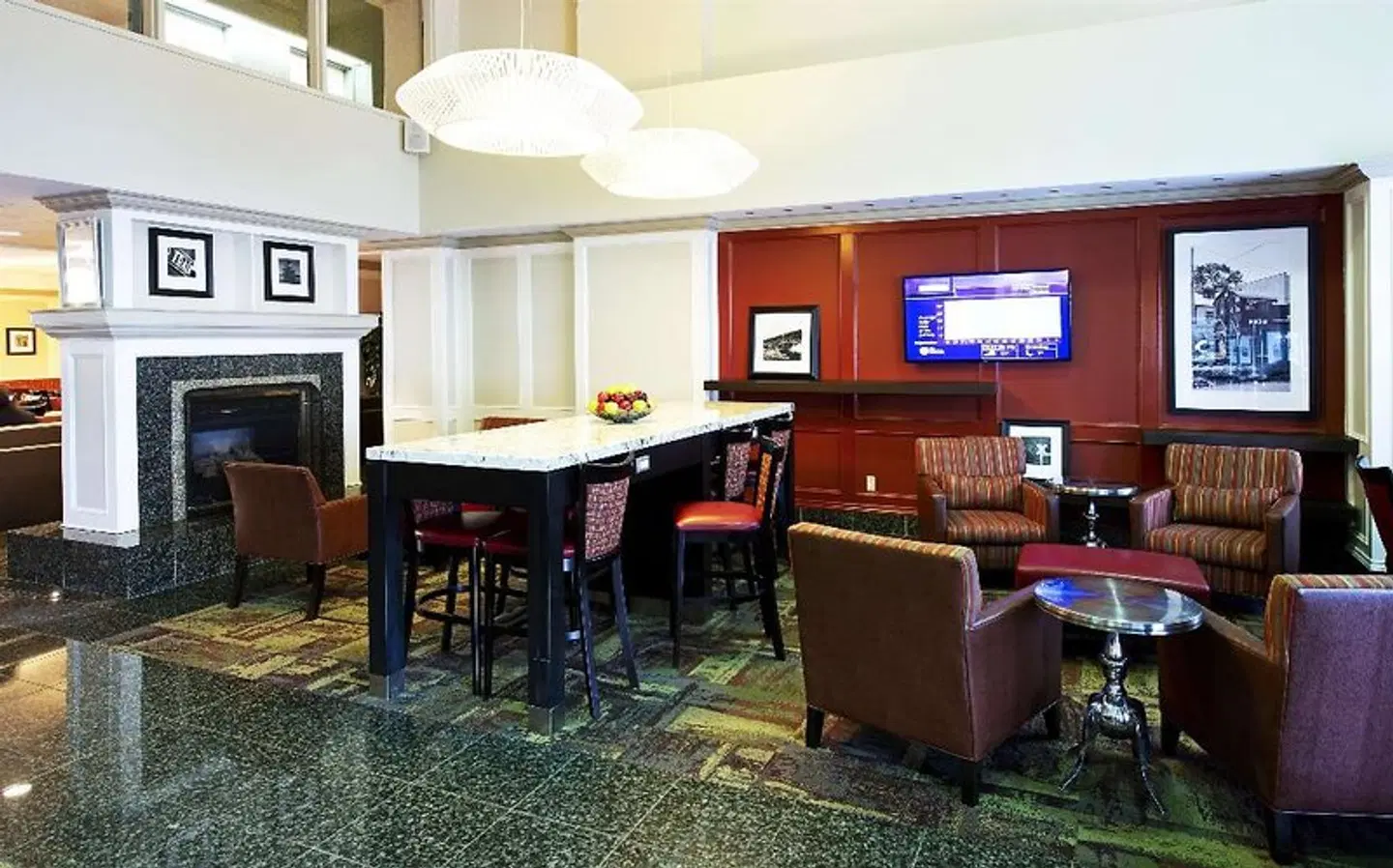 Hampton Inn by Hilton Ottawa Bar