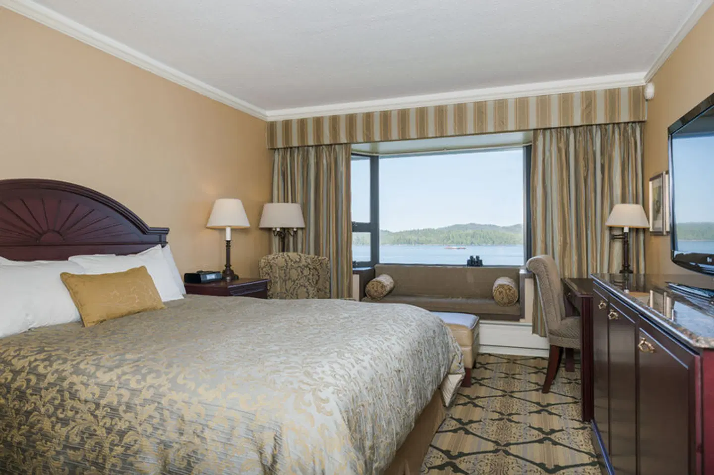 Crest Hotel ROOM_EXAMPLE