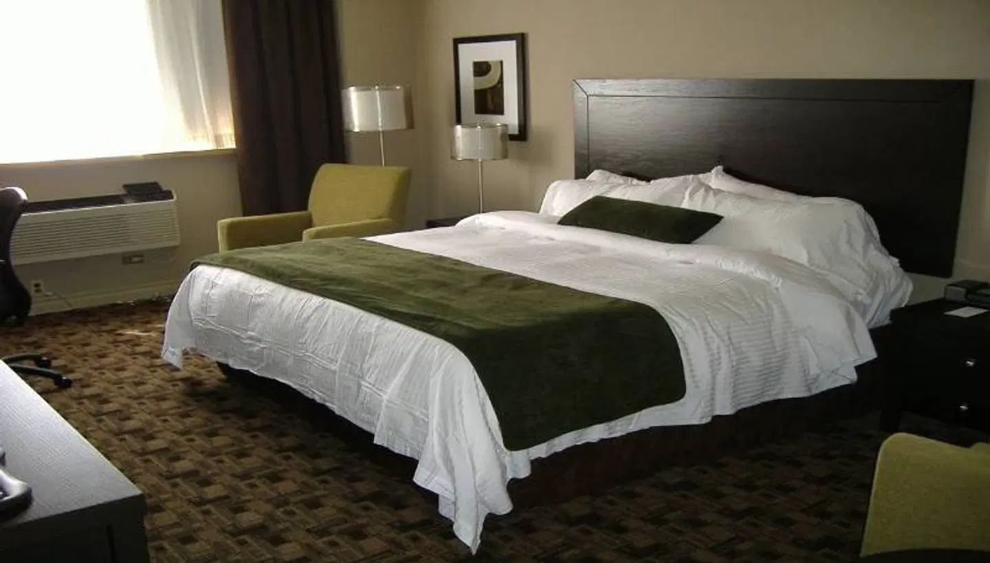 Delta Hotels by Marriott Beausejour ROOM_EXAMPLE