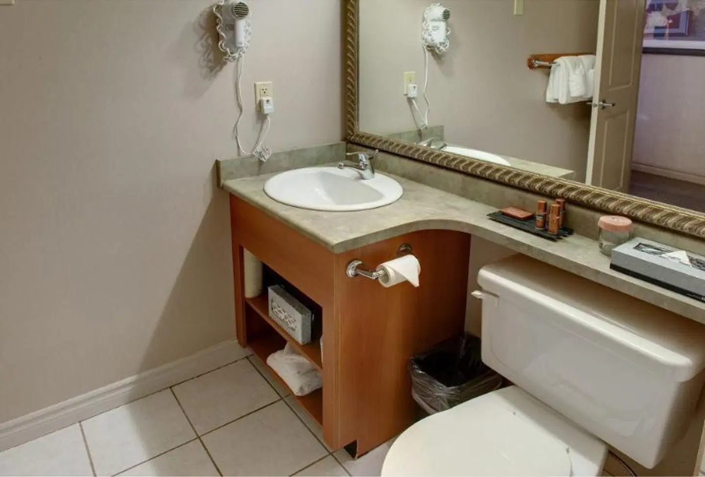 Sandman Hotel & Suites Regina Badezimmer