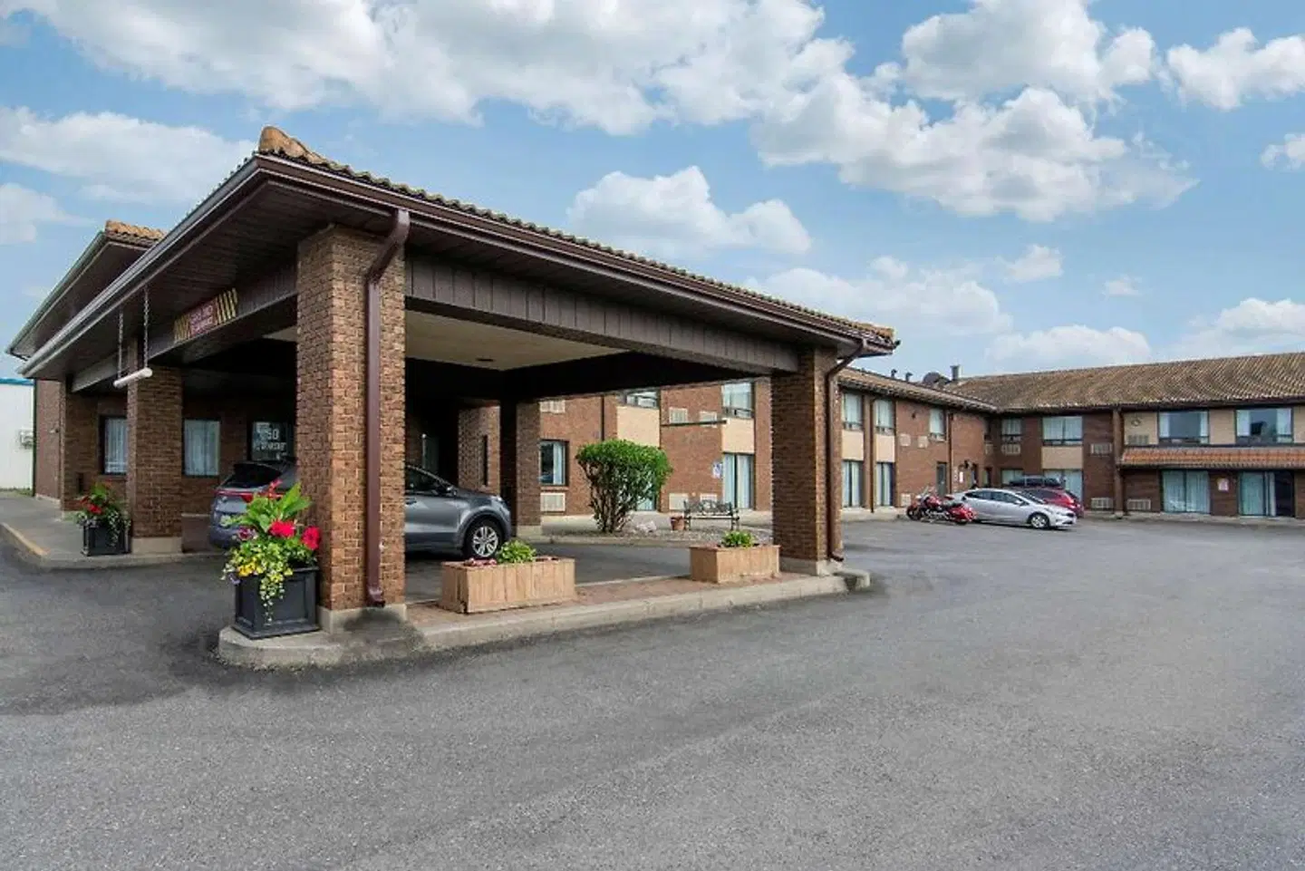 Comfort Inn Thunder Bay EXTERIOR