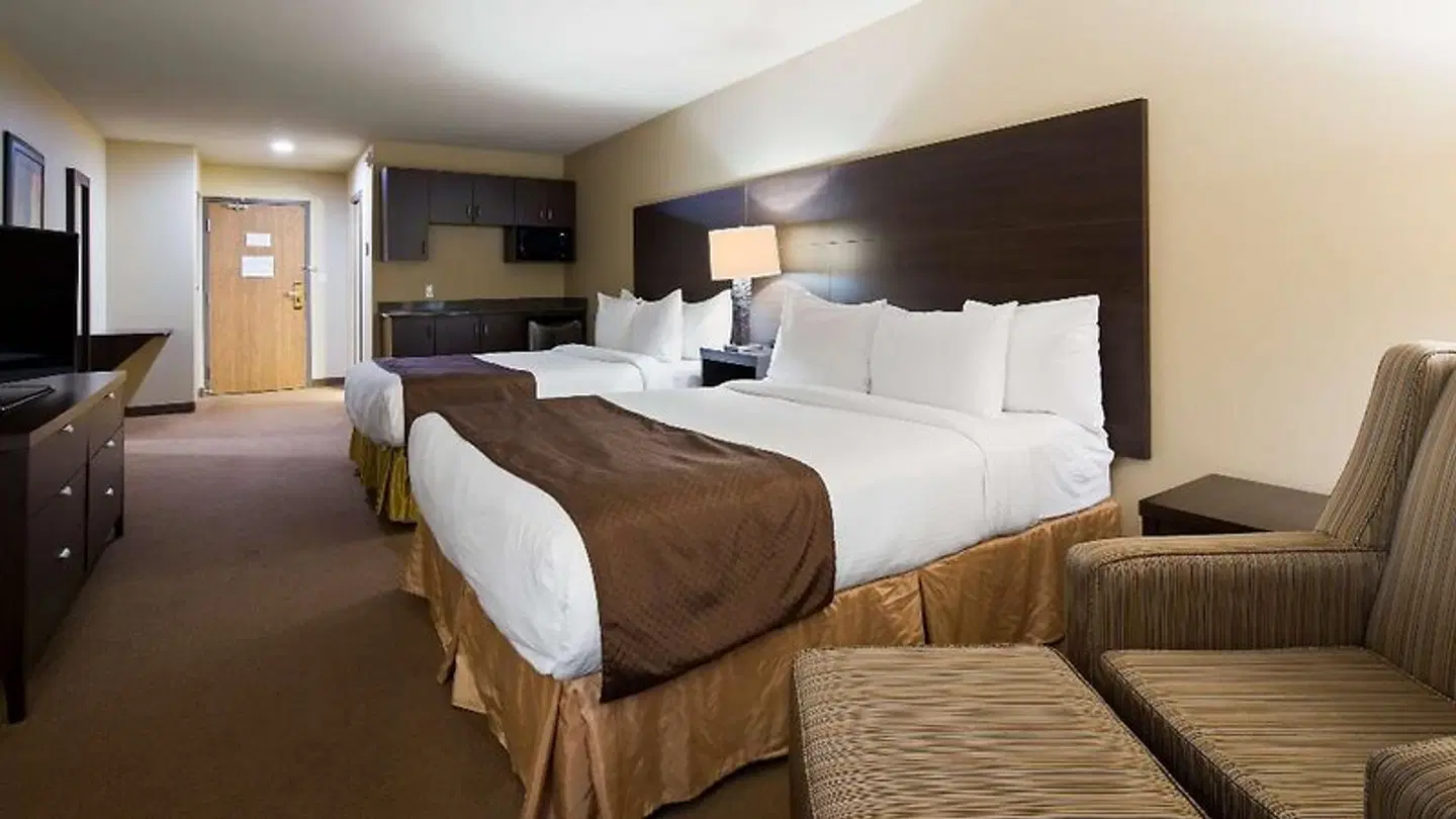 BEST WESTERN PLUS Saint John Hotel & Suites ROOM_EXAMPLE