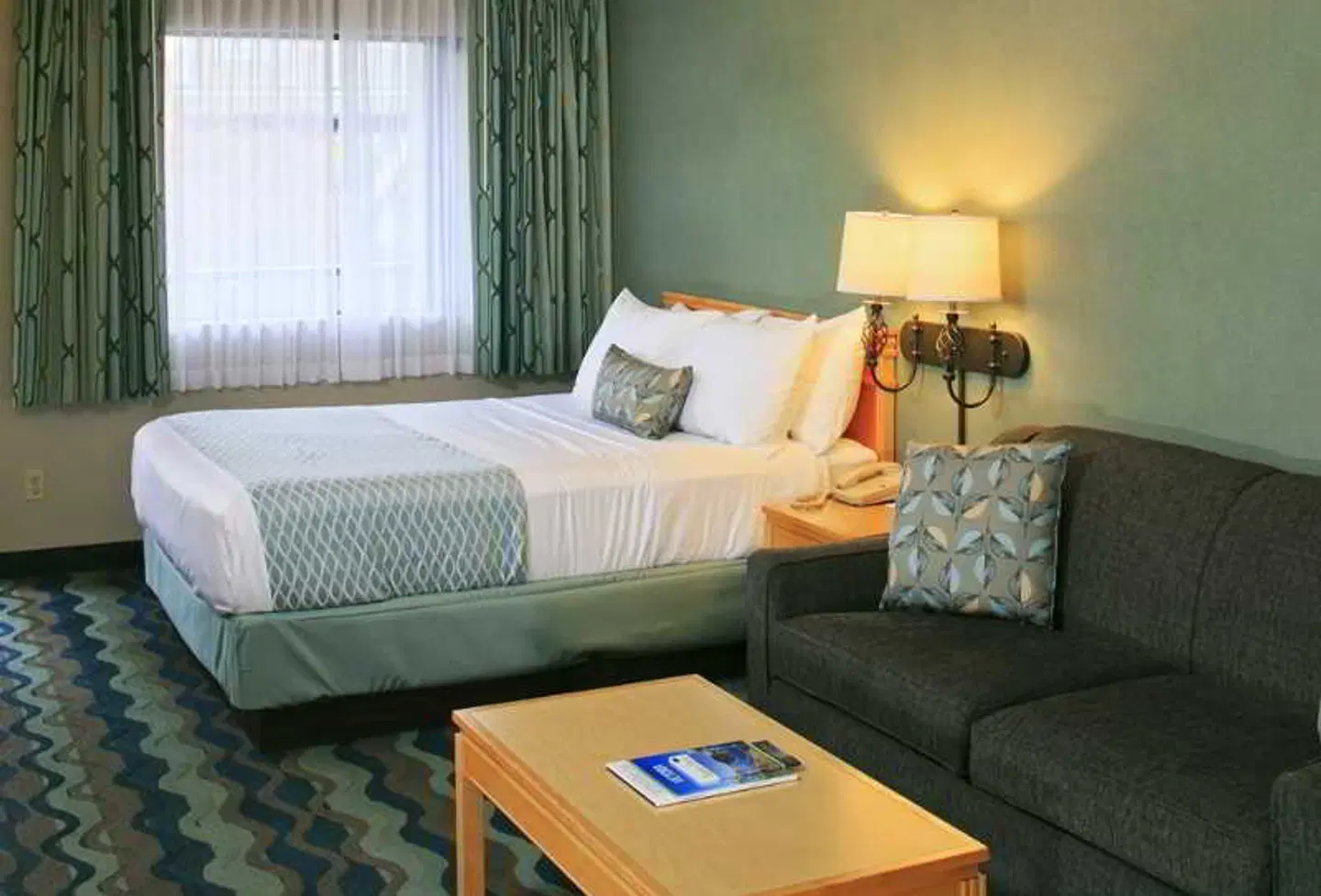 Accent Inns Kamloops ROOM_EXAMPLE