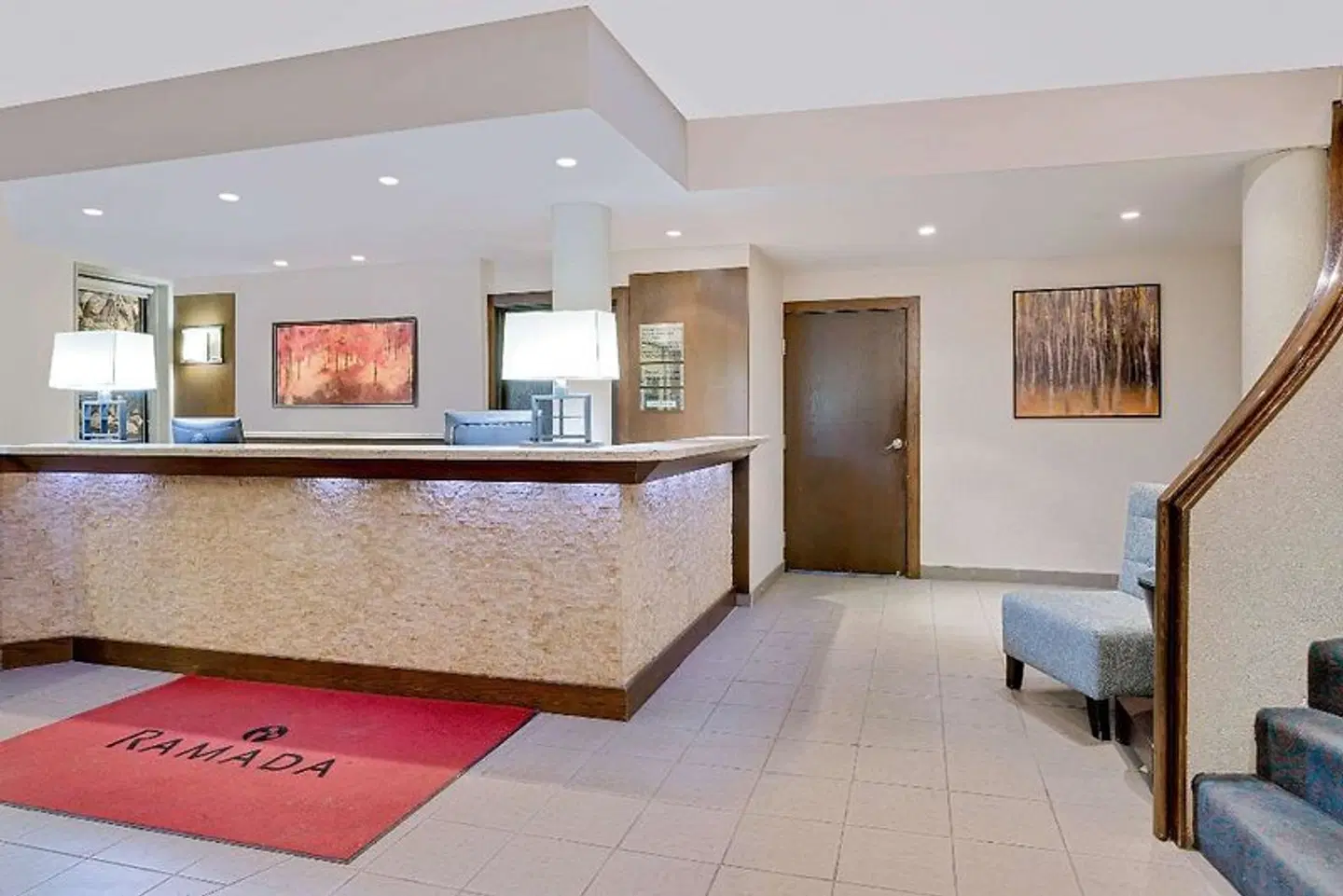 Ramada by Wyndham Kamloops LOUNGE_LOBBY