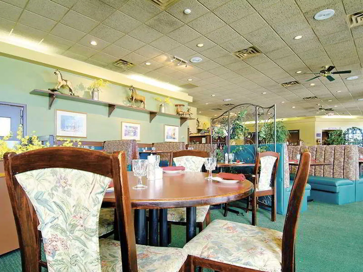 The Coast Kamloops Hotel & Conference Centre Restaurant