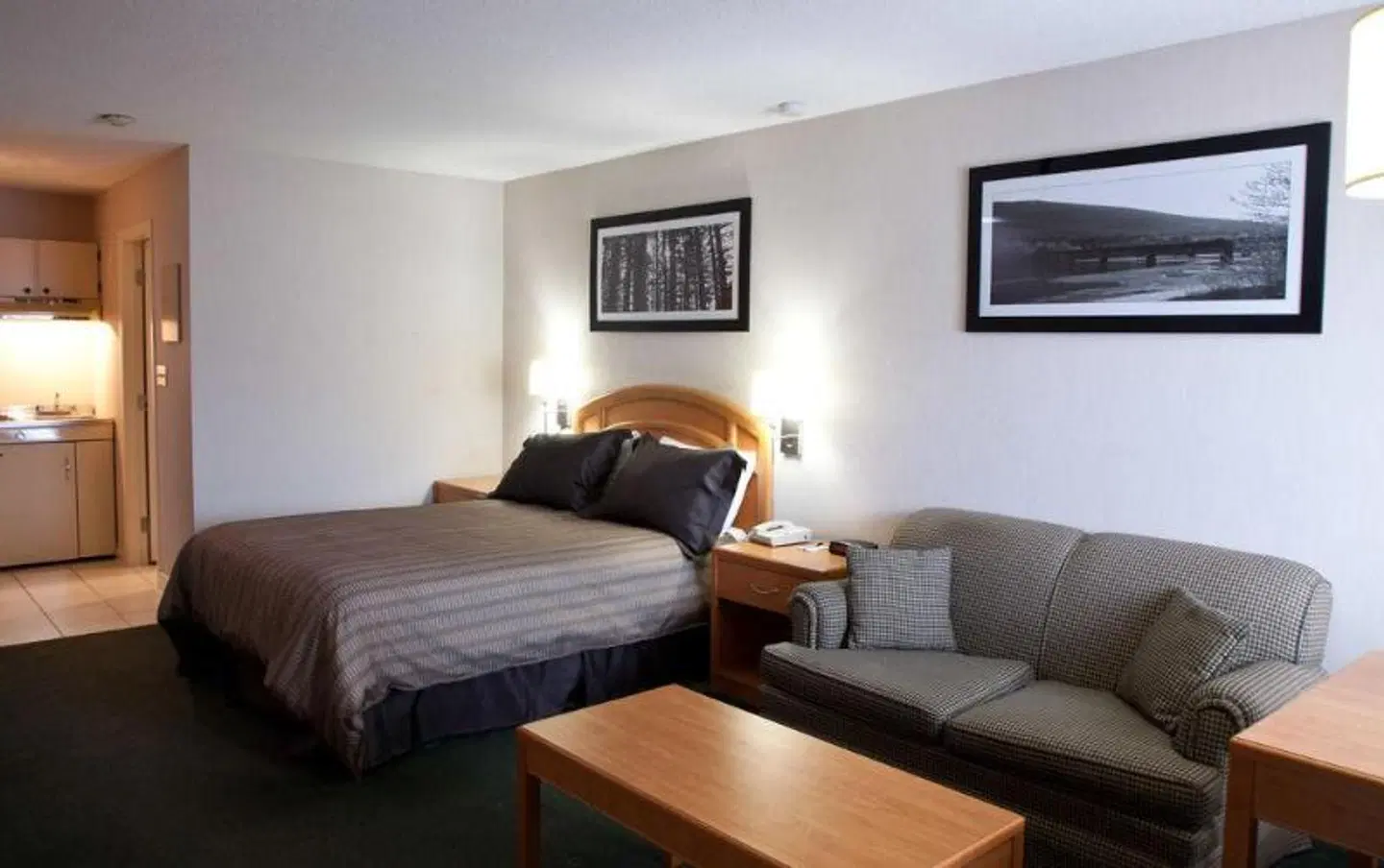 Sandman Hotel Revelstoke ROOM_EXAMPLE