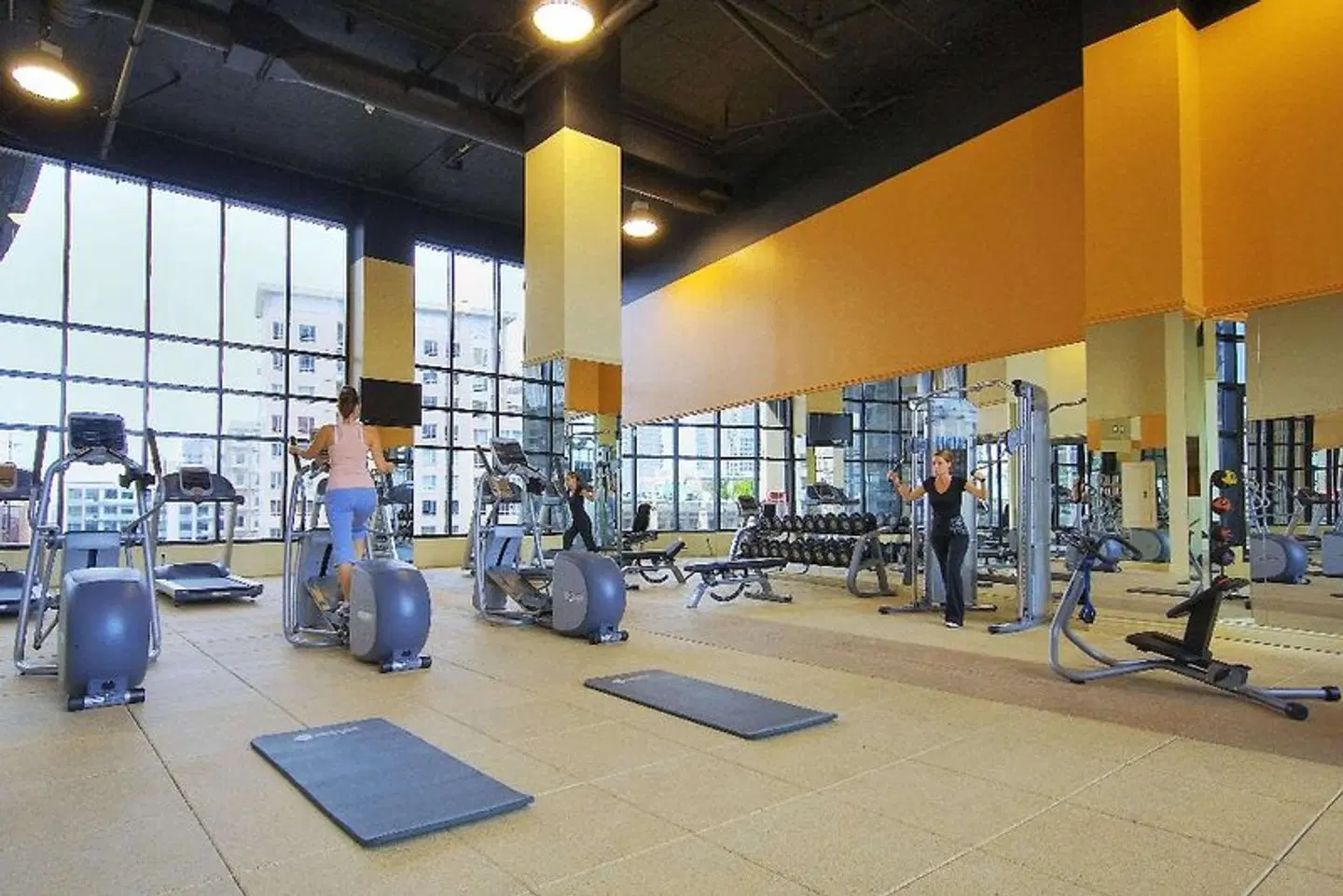 Hilton Garden Inn Montreal Centre-Ville SPORTS_AND_LEISURE