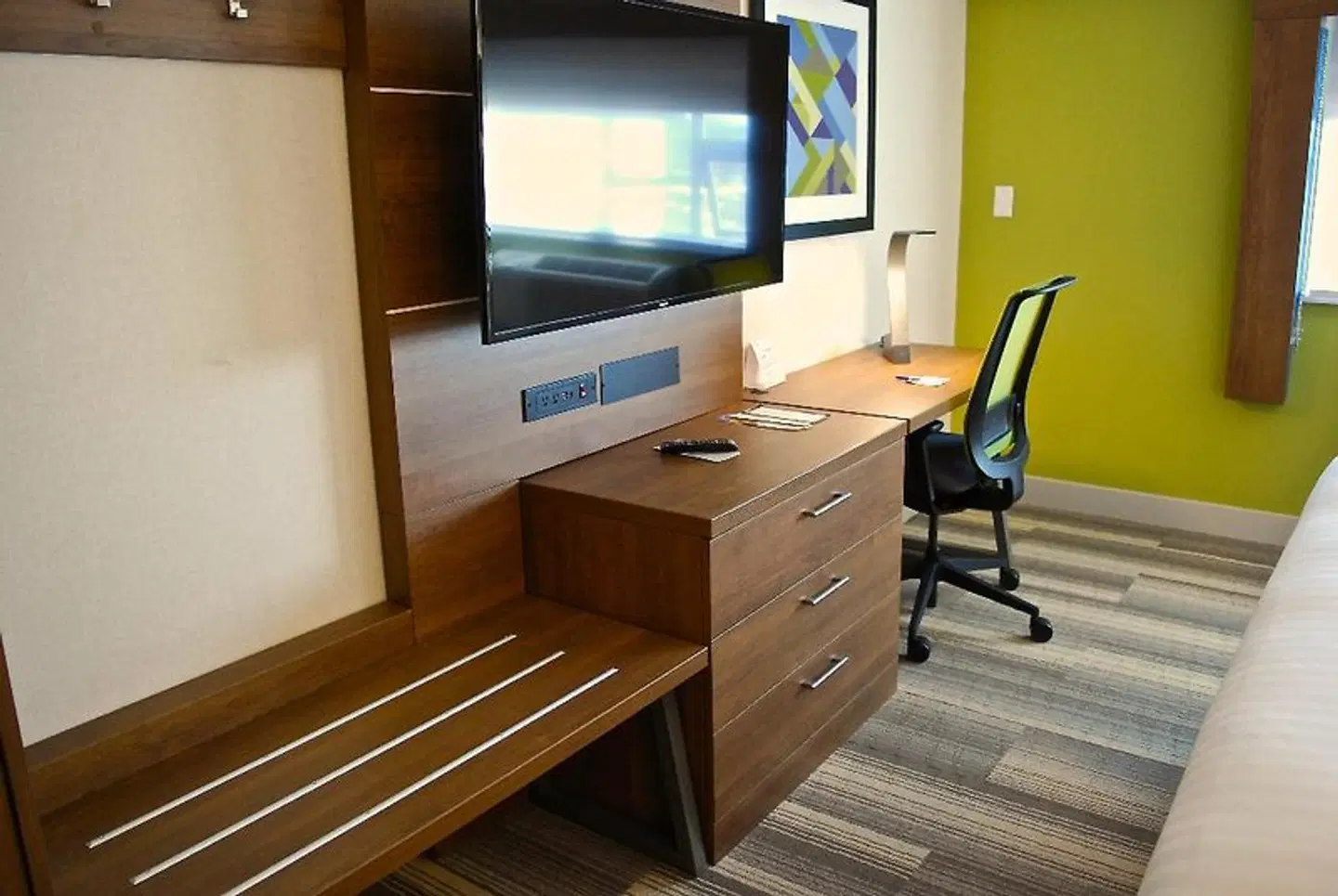 Holiday Inn Express Vancouver Airport - Richmond ROOM_EXAMPLE