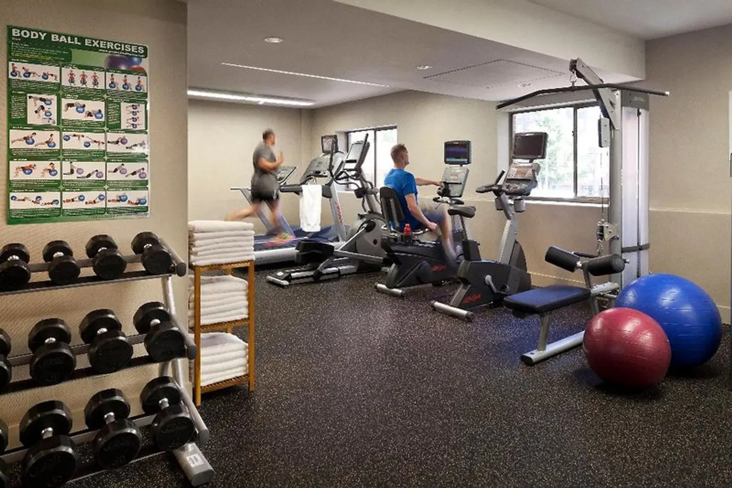 Holiday Inn Vancouver Downtown & Suites SPORTS_AND_LEISURE